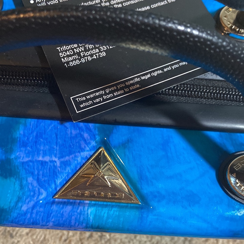 NWT-blue watercolor  Hardside Cosmetics Case w/ Crossbody Strap, Organizer - Picture 10 of 15